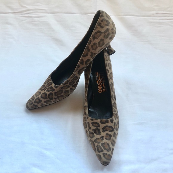 📌Sold📌Ferragamo leopard print heels - Picture 3 of 8